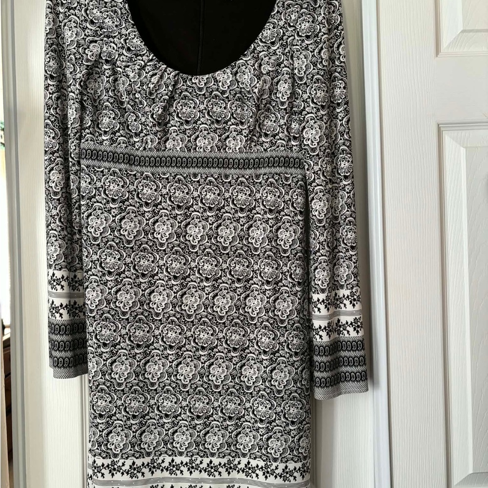 Oleg Cassini Monochrome Floral Long Sleeve Dress
